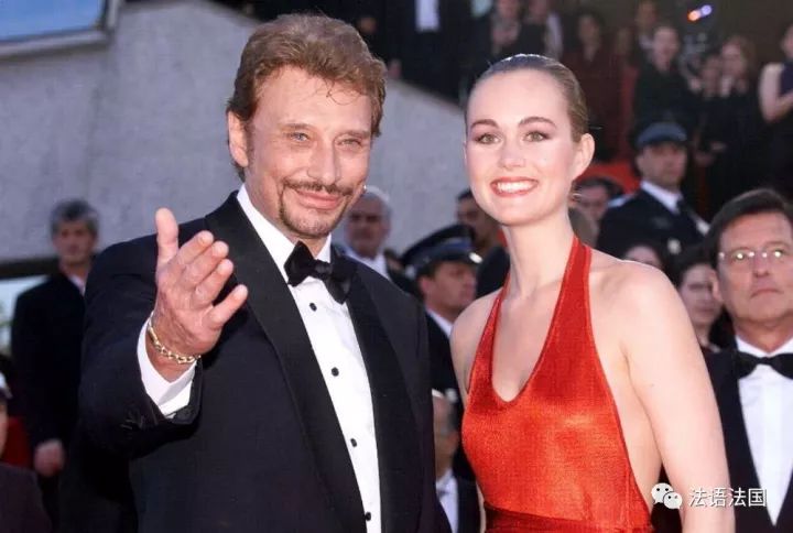 他是法国乐坛第一人娶了五任妻子唱片销量过亿他走了马克龙说全法国都