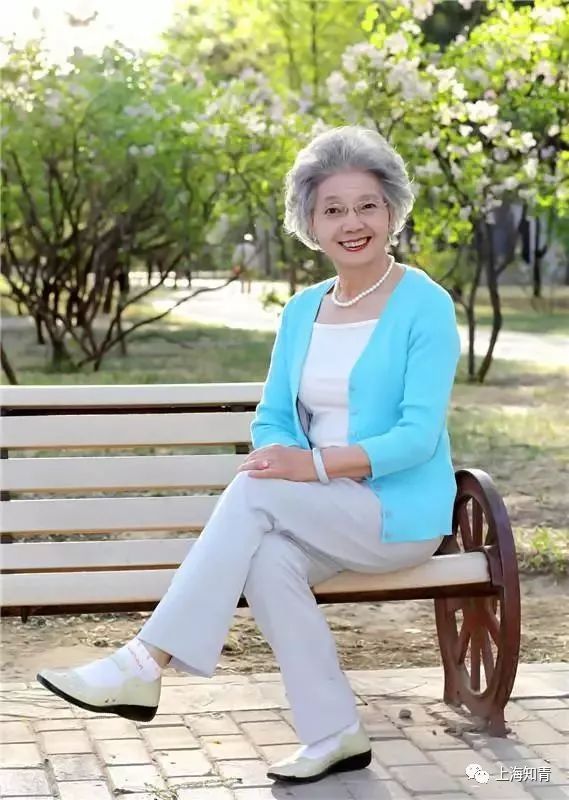 88岁中国时尚奶奶图片