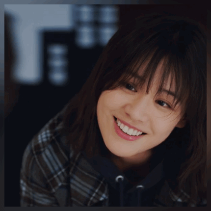 剧中邓伦和马思纯一起上秤,看到体重后的表情也是非常有趣.