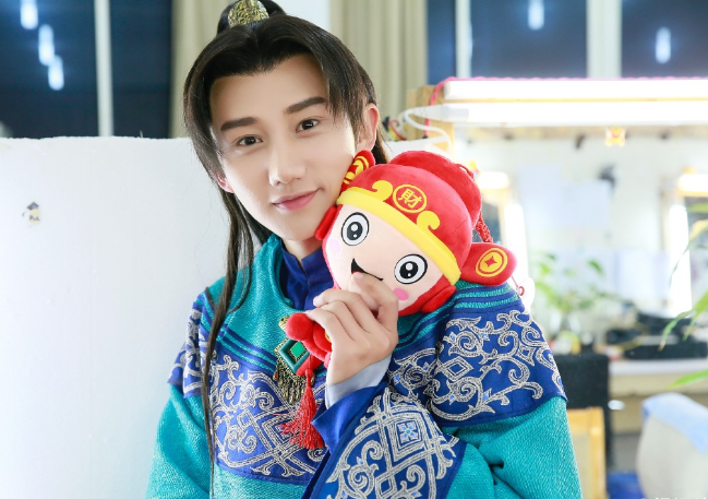 《锦绣未央》唐嫣火了,罗晋火了,陈钰琪火了,唯独他销声匿迹