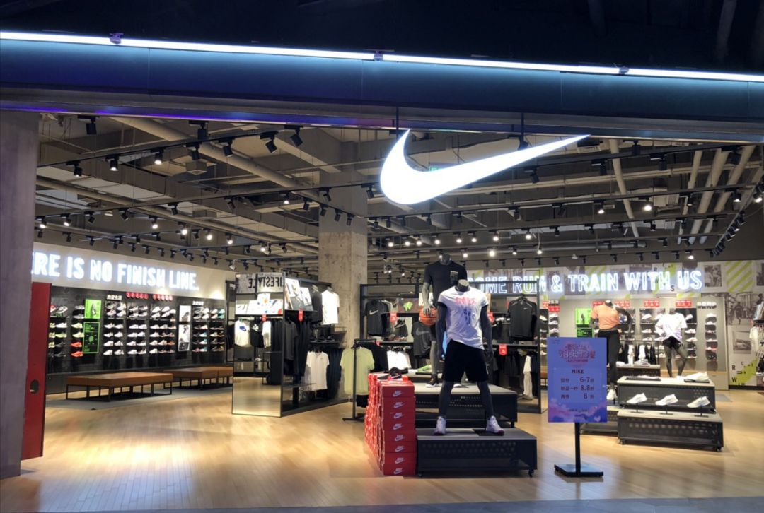 地址:张家港吾悦广场nike店