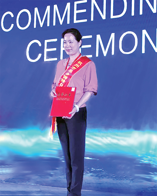 叶丹三十年美国路