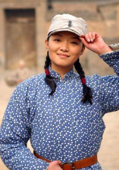 三年前她是李幼斌的"老婆",三年后却成李幼斌"儿媳妇"