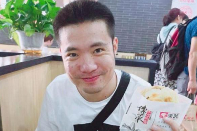 白银局被双杀反而大笑:怀疑他心理失衡!