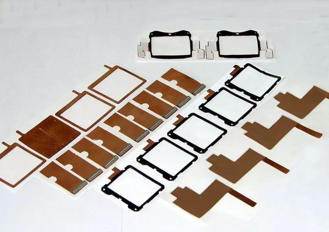 在大多数情况下,模切压痕工艺往往是把模切刀和压线刀组合在同一个