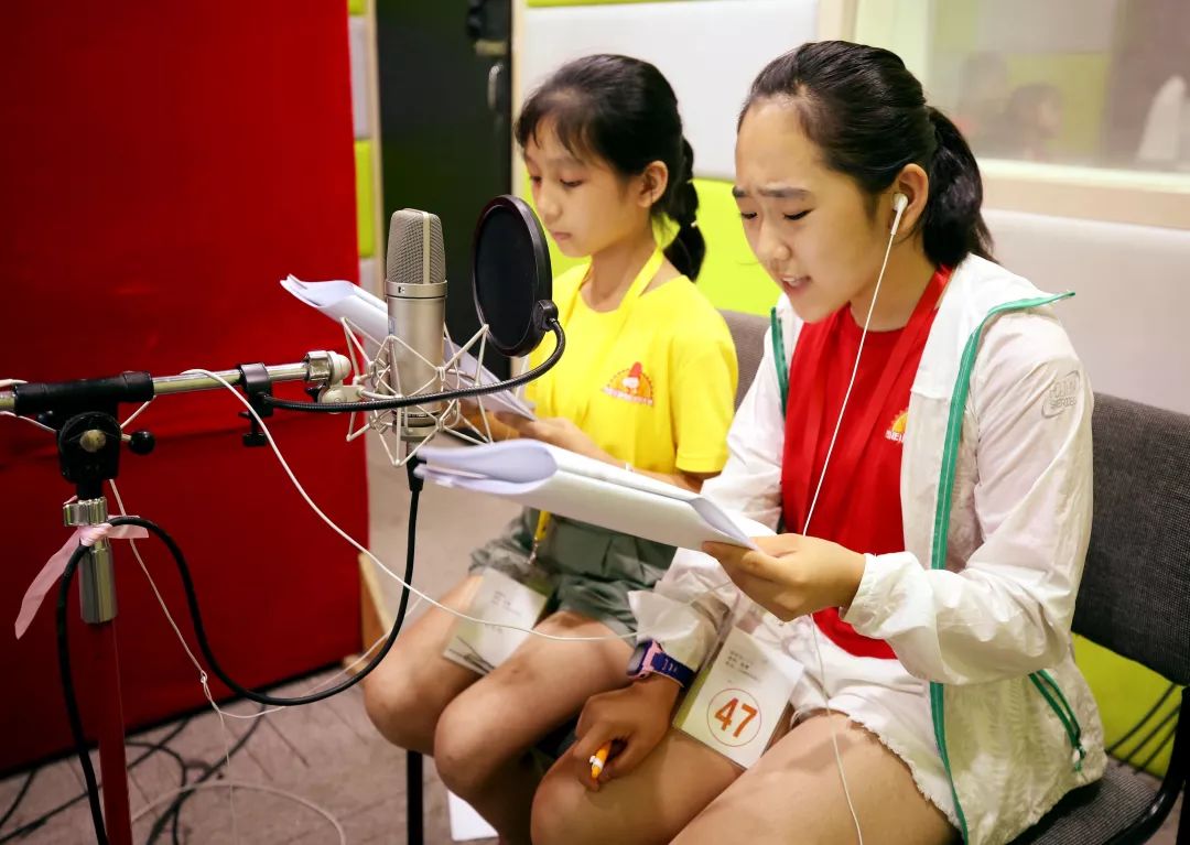 以"电影配音"为桥梁,促进各地少年儿童间的沟通交流,进而成为每年夏天