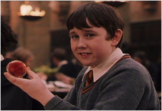 看哈利波特中纳威隆巴顿语言发育迟缓