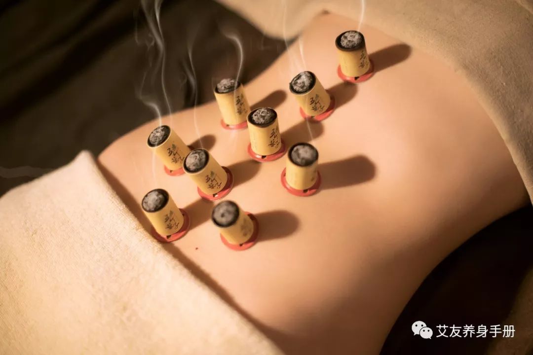 艾养身艾灸让全身一气贯通自然上下通表里和