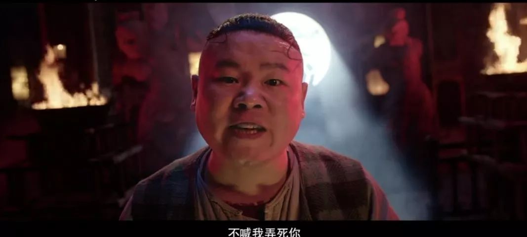 电影《鼠胆英雄》讲述了岳云鹏饰演的上海小混混闫大海,为了佟丽娅