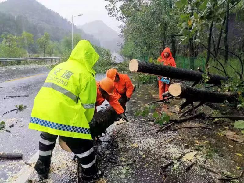 方傳來,g351臺小線k134 600塌方,s219磐縉線k25 900過水路面道路中斷