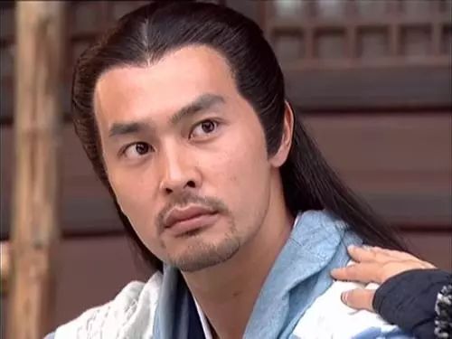 这位哥哥,你这样很容易让别人没法活~~~_连凯