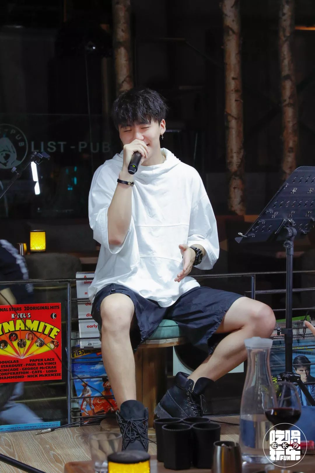 李四