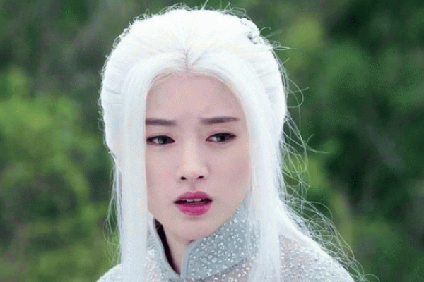 盘点5位女星的白发造型这几位白发美人哪一位是你的女神