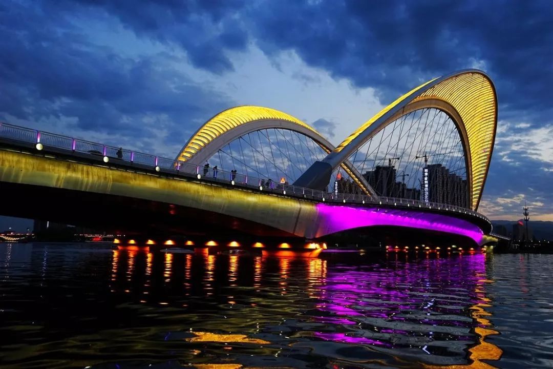 美炸了太原最美夜景全线升级全是你没见过的绝美视角