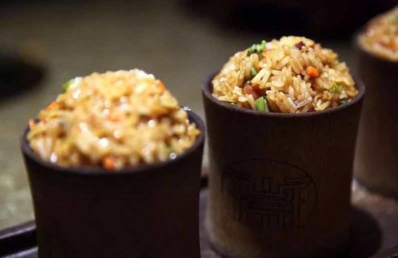 黄桃,脆皮香蕉每一样小食都超级值得品味约上三五知己,悦乐汤里泡汤