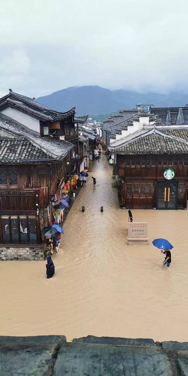 36年没关的望江门下闸了!城门关闭,临海进入封城状态