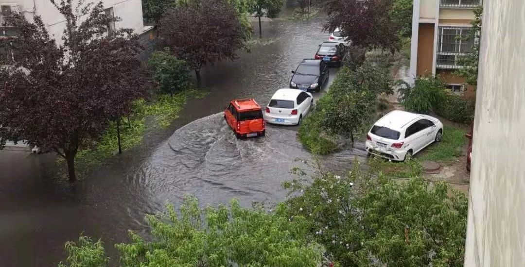 暴雨过后滑县各单位积极应对