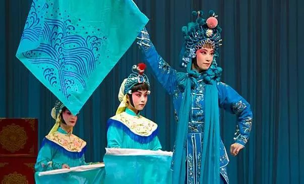 戏曲舞台上的「龙套」_京剧