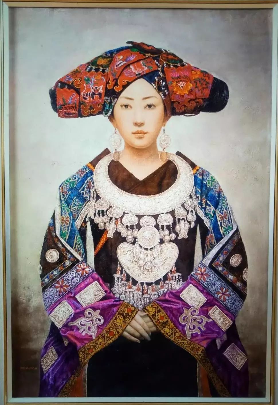 著名苗族青年画家杨洪顺苗女油画全国巡回展凯里站开幕