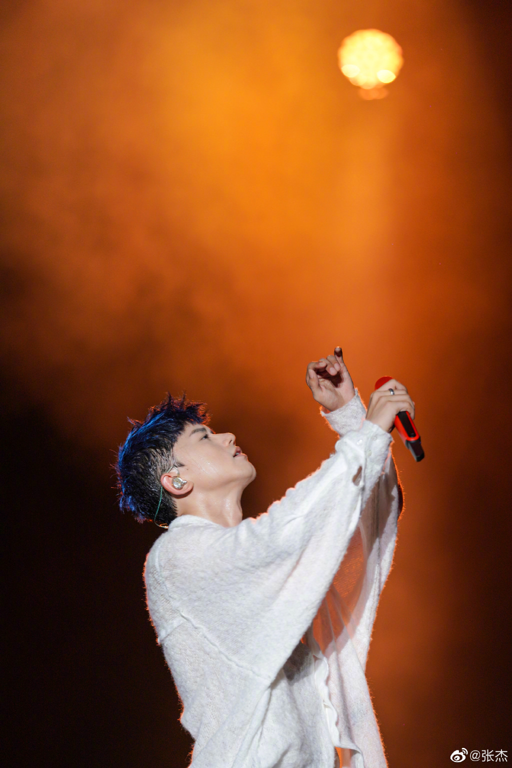 原创好甜张杰鸟巢演唱会两个女儿首次献声俏俏称爸爸眼睛里有星星