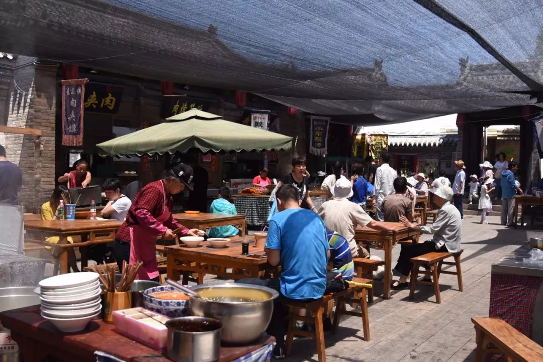 舌尖上的古镇寻味青龙古镇小吃一条街