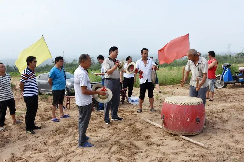 李书平经理介绍项目概况党委委员,副镇长亢单阳为开工仪式致辞8月11日