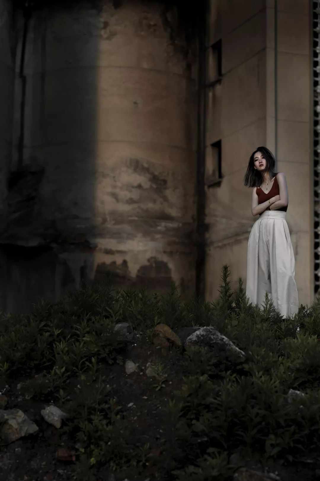 废墟中的时尚富士gfx50r人像拍摄体验