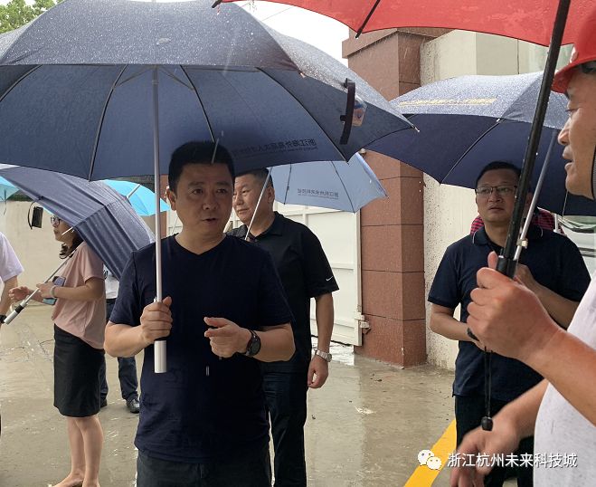最新| 梅建胜检查未来科技城抗台防汛和疏浚安置工作