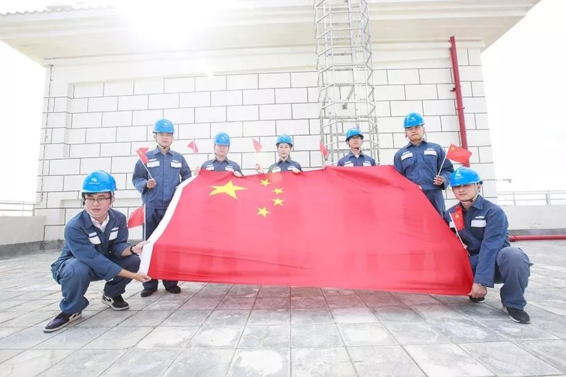 我是中国南方电网人我是十四亿分之一护旗手
