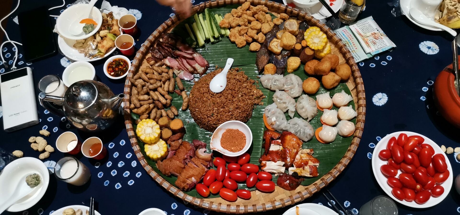 摆起长街宴跳起民族风白族喜宴八大碗在南宁要开席了