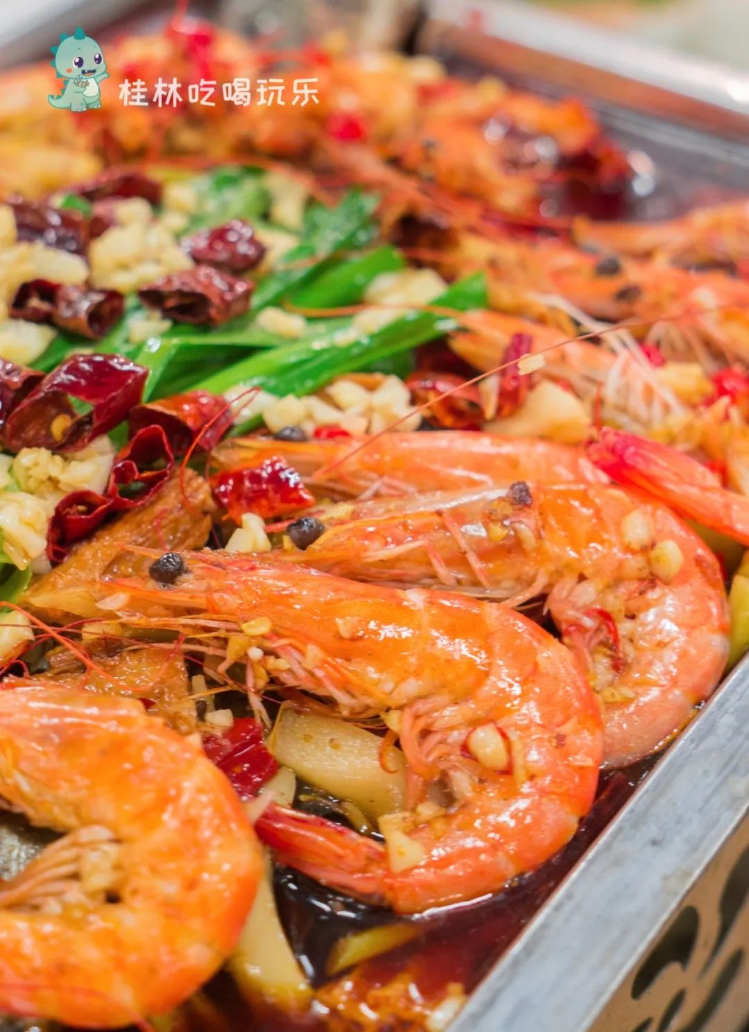 性价比爆表人均￥18吃烤鱼海虾比菜市场还便宜的餐馆桂林就1家