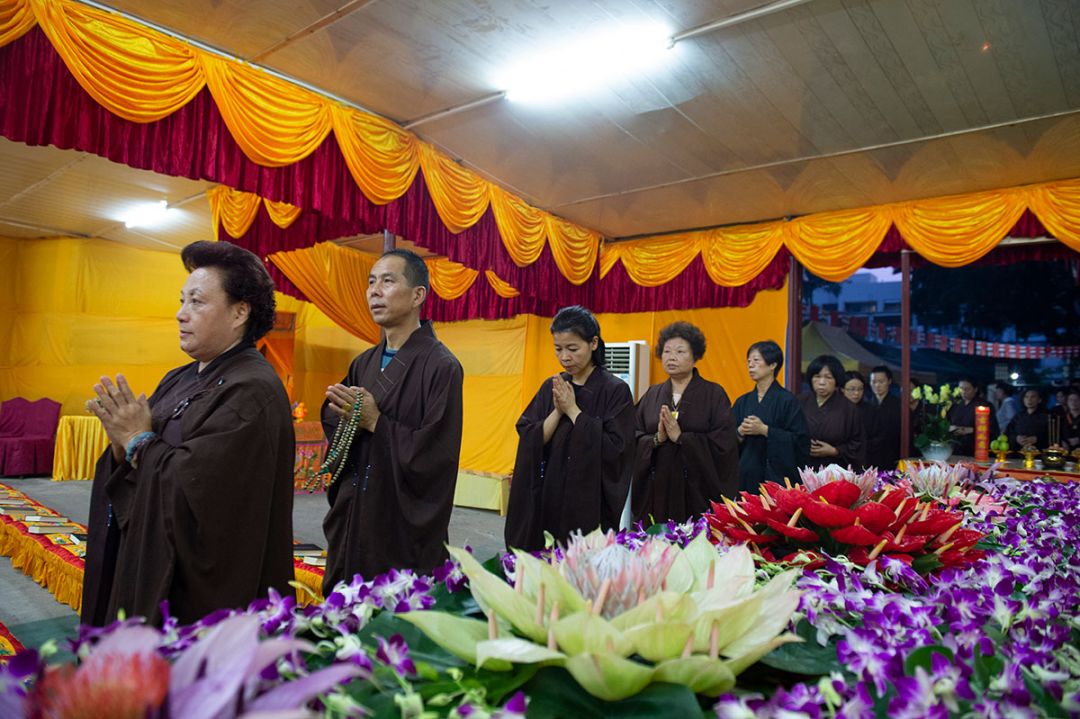 水陆法会第二日丨内坛举行结界发符悬幡仪式视频