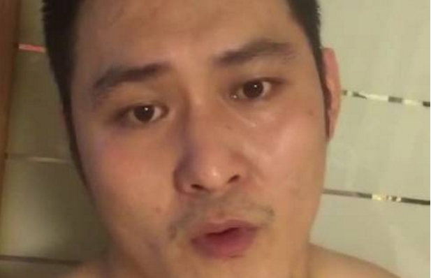 原创52岁142斤业余摔跤手tko36岁260斤张麒邓勇我是为民除害