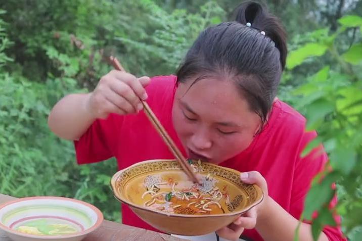 胖妹陈说美食 早期图片