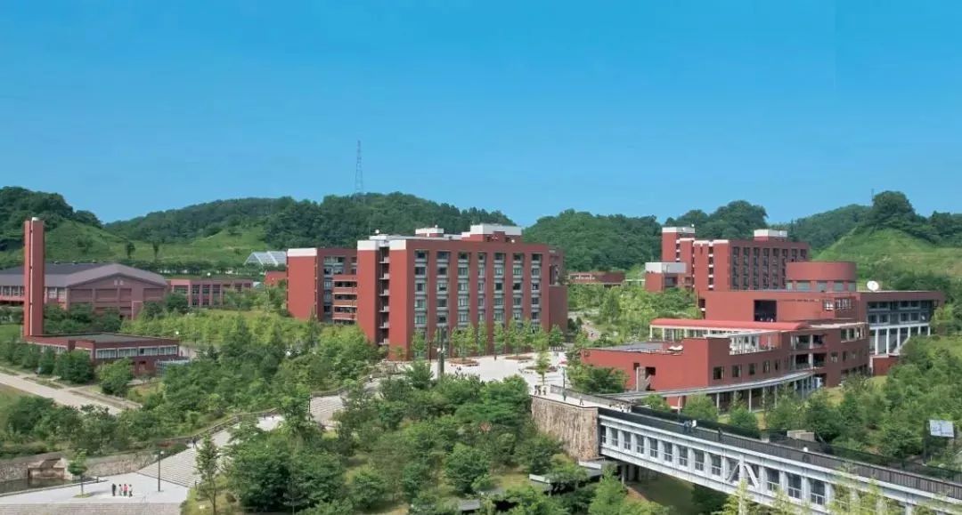 金沢大学(kanazawa university),坐落在日本石川县金沢市,是日本著名