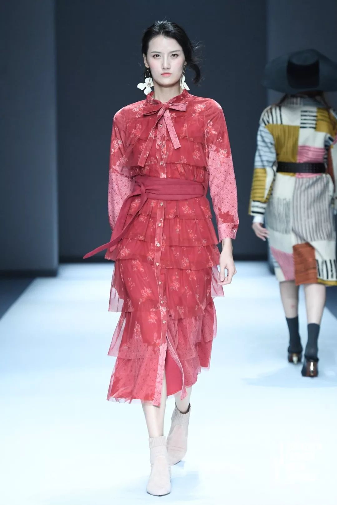 大观原势力热烈祝贺中国国际杰出女装设计师品牌flyalone单飞入驻大观