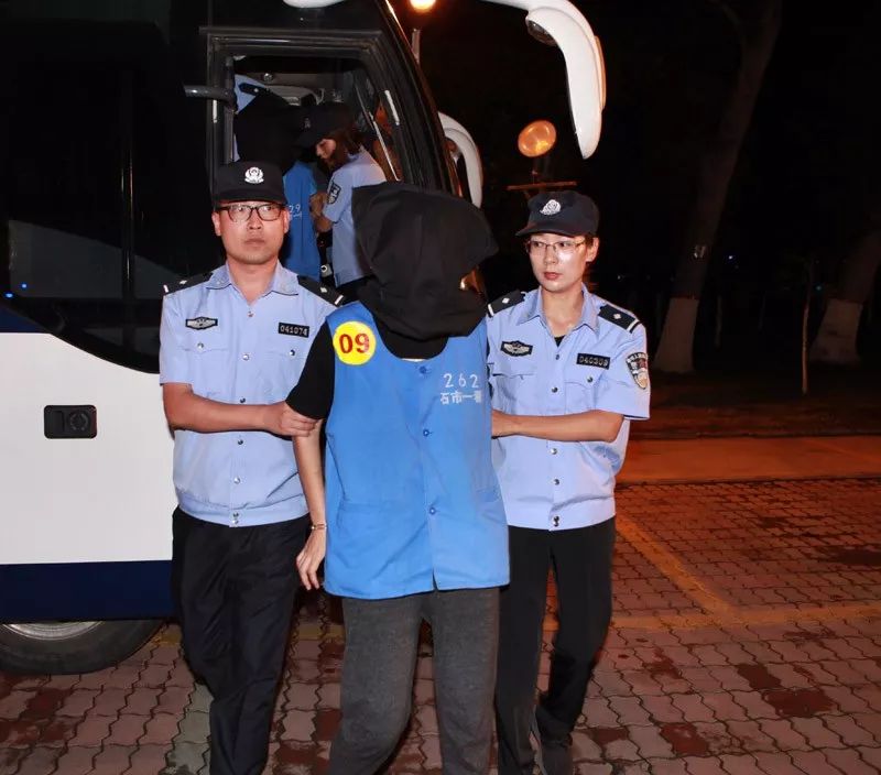 八师石河子市公安局破获特大电信网络诈骗案抓获53名犯罪嫌疑人