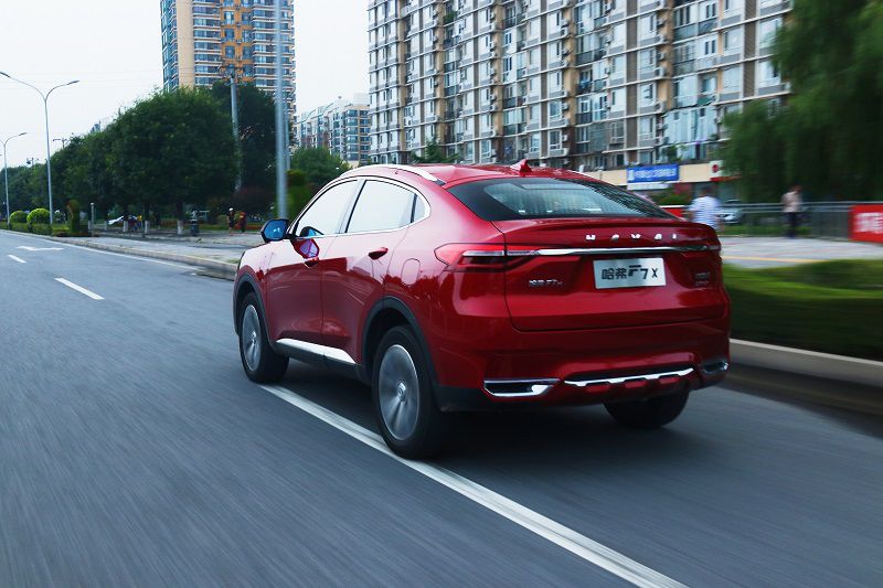 试驾哈弗f7x一辆具备年轻属性的轿跑suv