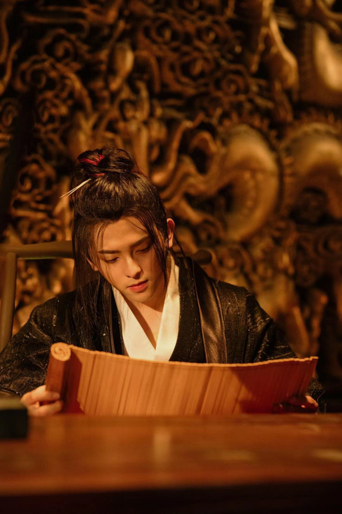 符龙飞《大胆》mv实力cos王也 古装造型道骨翩然