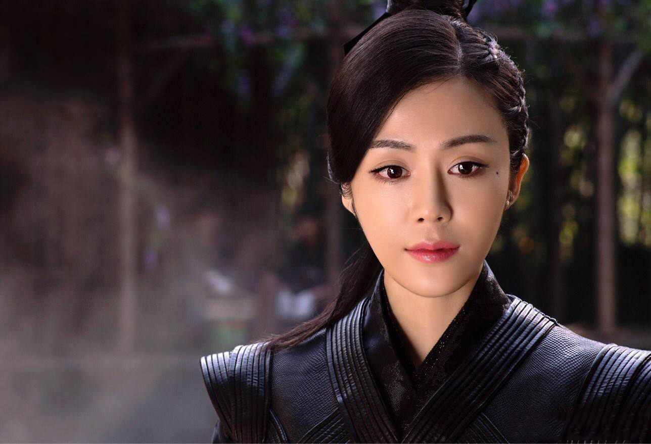 醉玲珑的武娉婷被称泪痣美人太古神王饰白秋雪