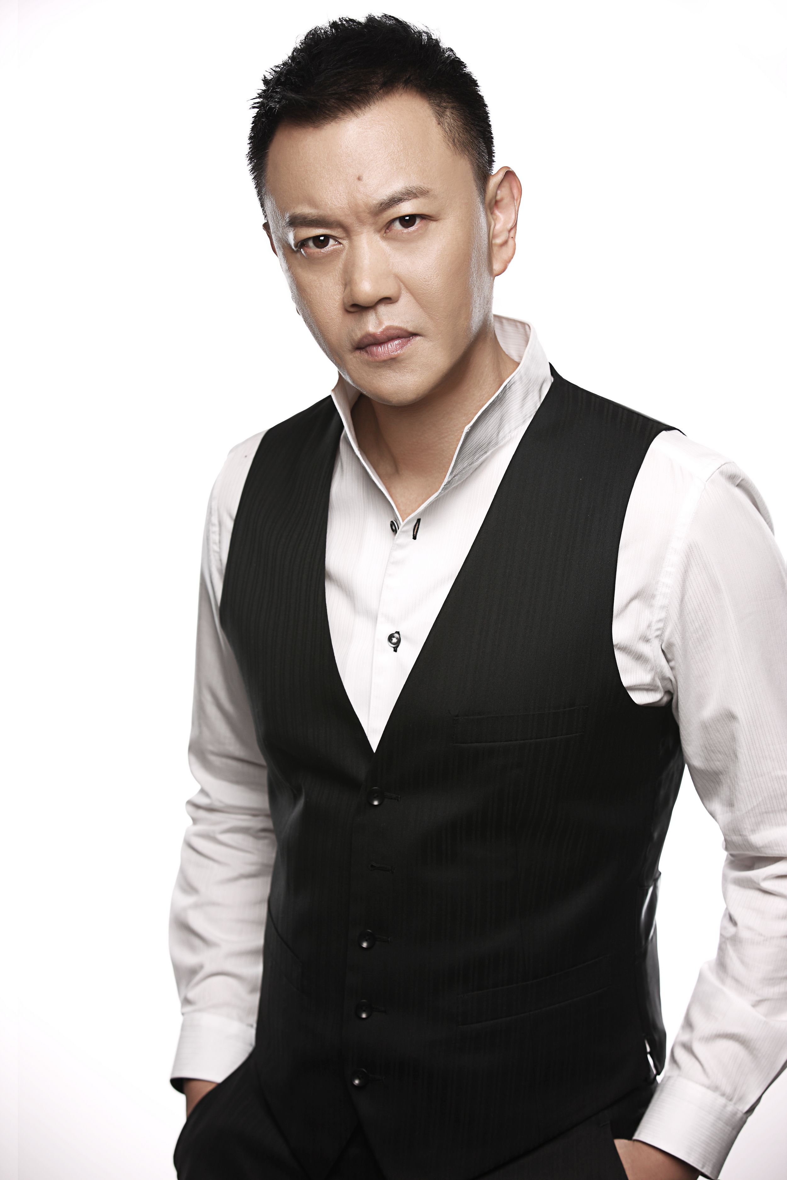 "长安圣人"自始至终憋着一口气,没一场戏拍到痛快_冯嘉怡