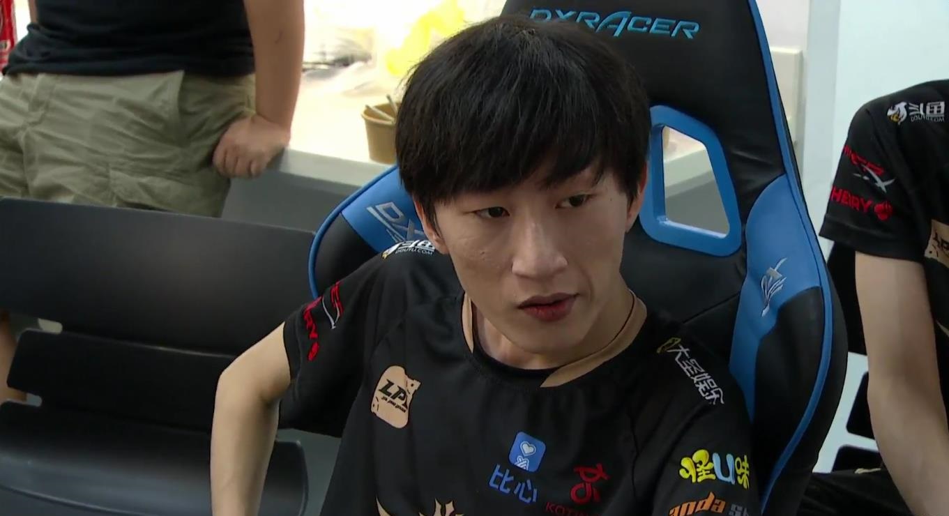 到底谁上当了电棍otto首秀失利当场换下遭到爆破和质疑