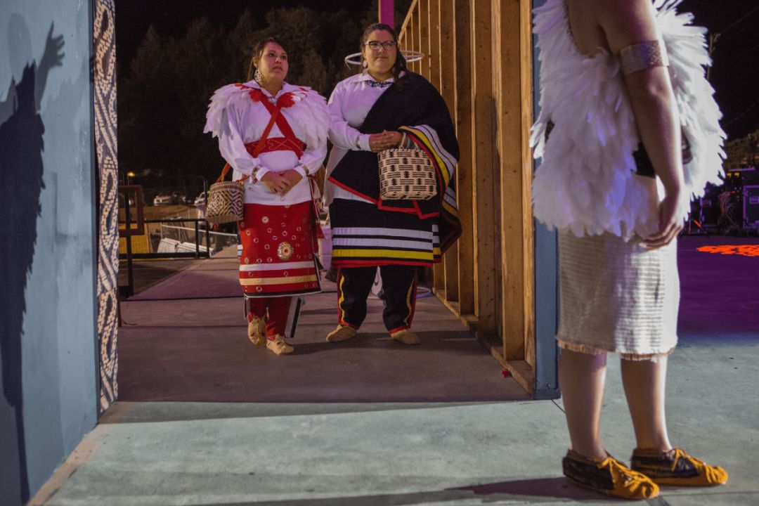 十八岁天降巨款切罗基族年轻人的机遇与挑战