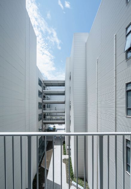 人文背景下的产业建筑:杭州江南布衣仓储园区设计 | 王彦 俞佳春