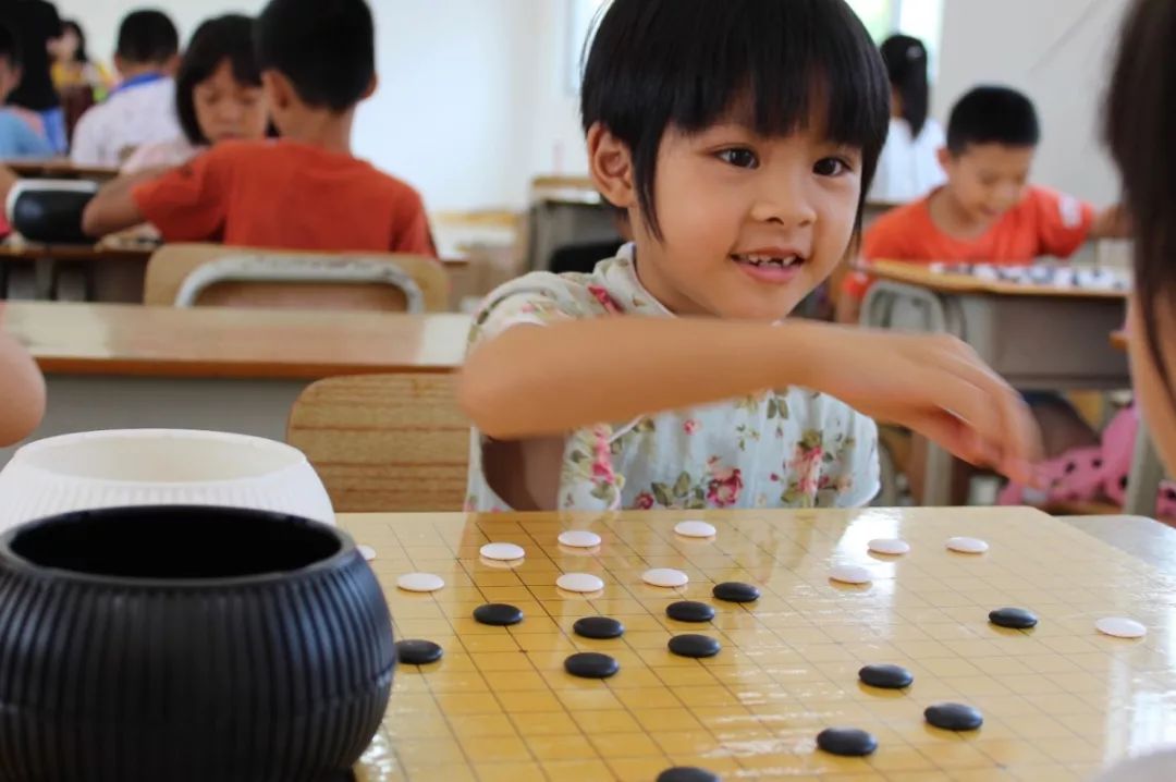 第五弹七彩课堂趣味暑假之围棋课