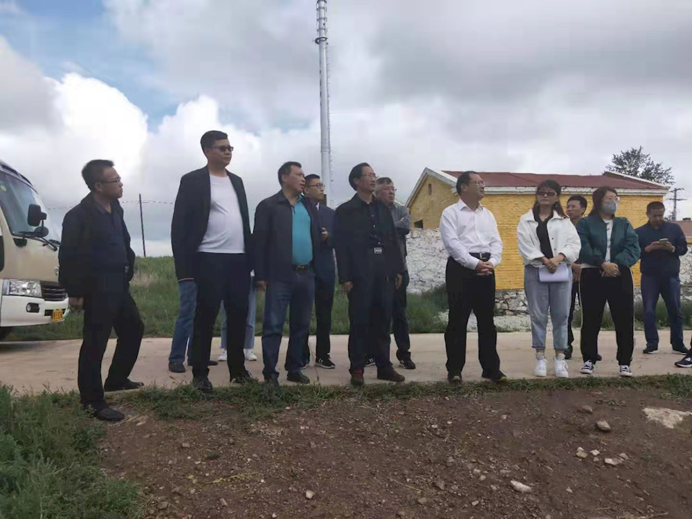 扎赉诺尔区党委,政府主要领导调研检查第四街道办事处防汛工作