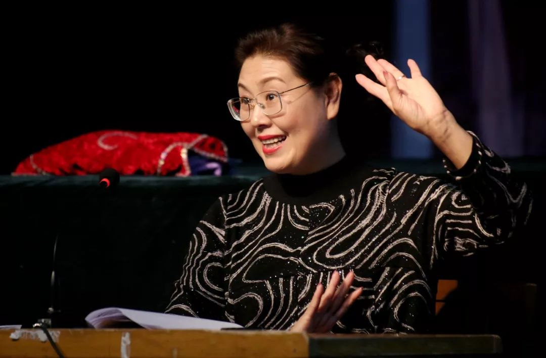 三晋第一梅任跟心一树梅花绽满园