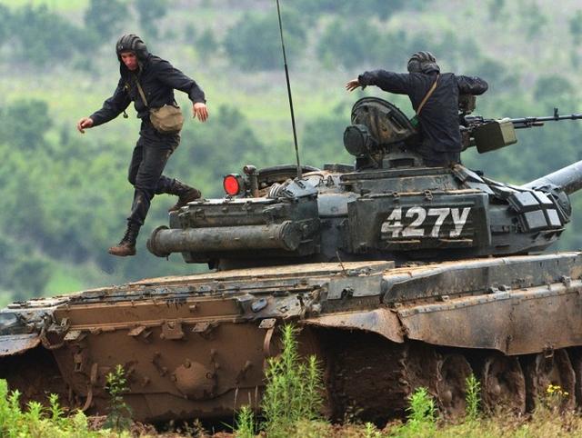 随时动员500万大军装备200架先进战机该国的军事力量远超日本