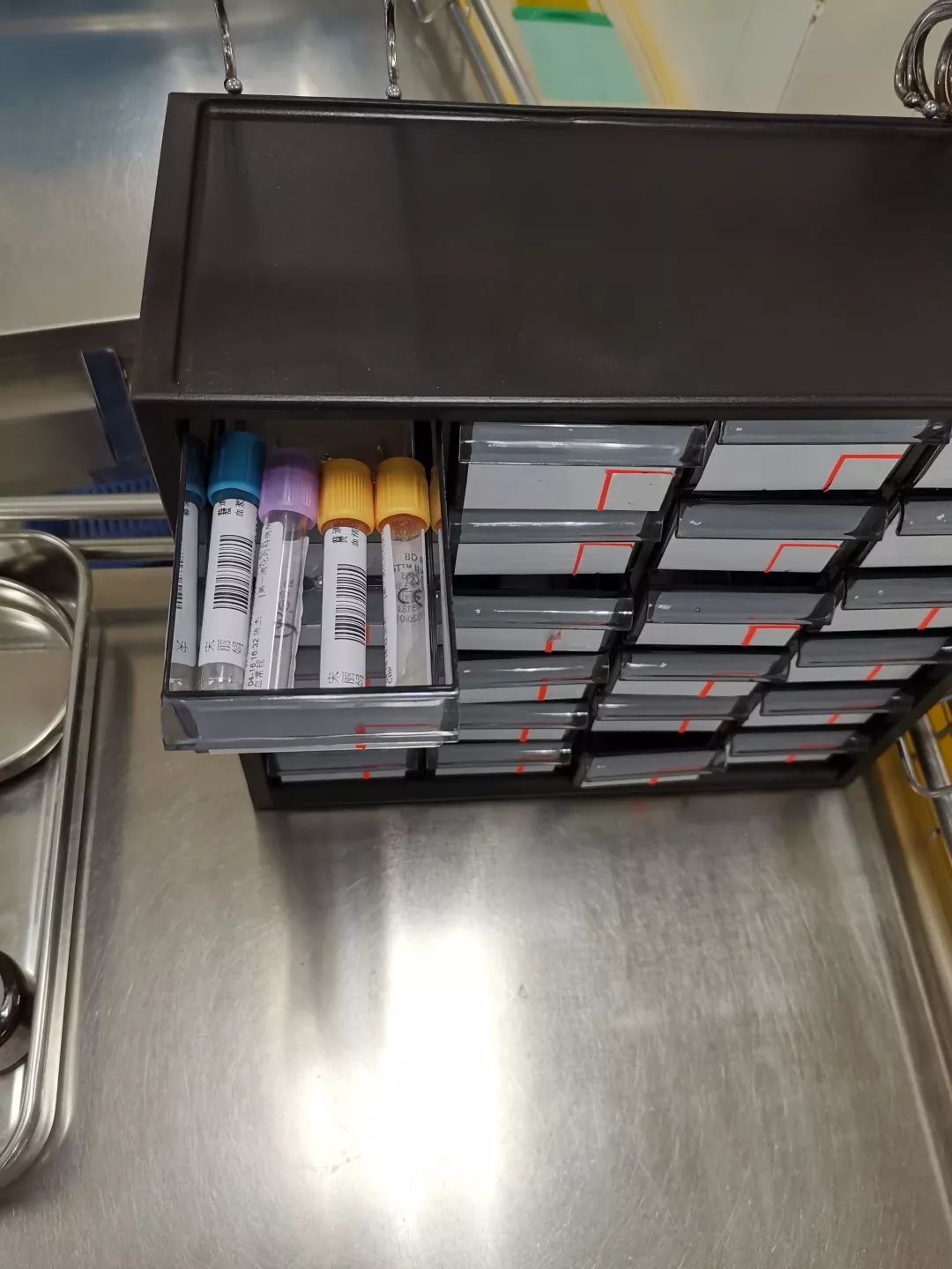 创新为采血管找个家