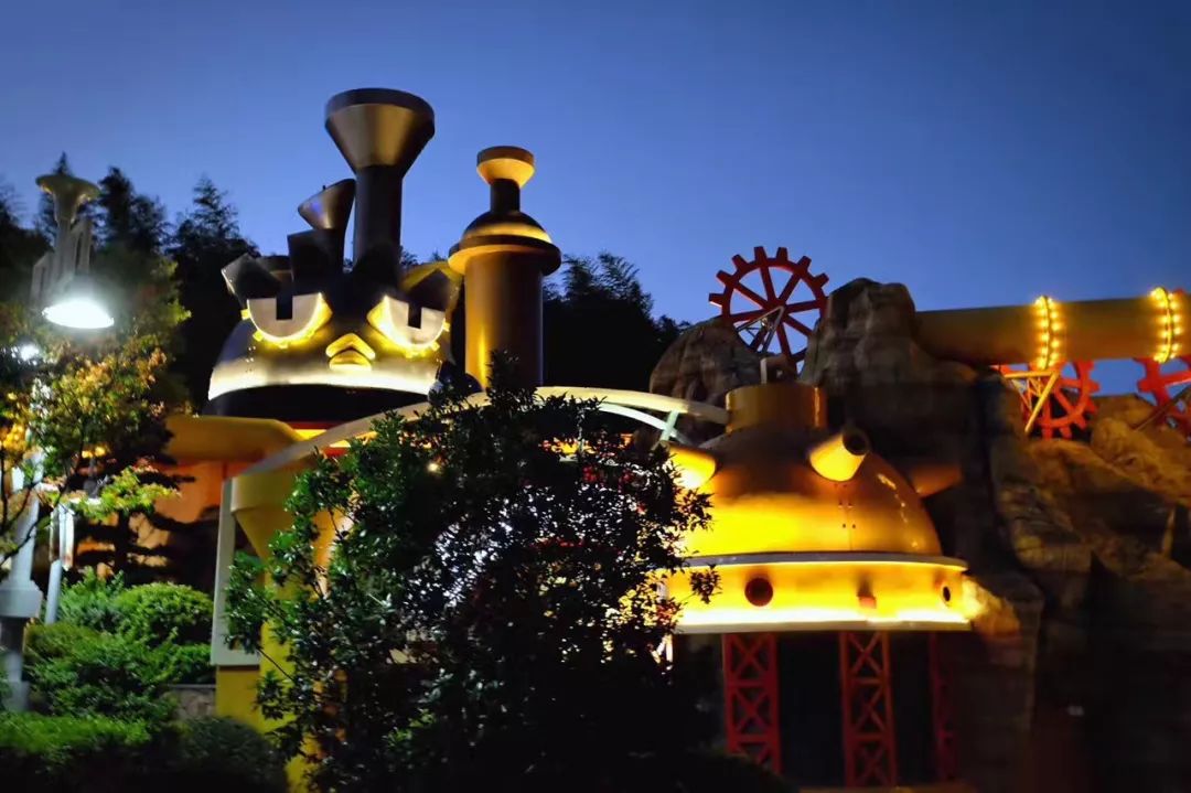 8151718hellokitty夜游主题公园等你来high